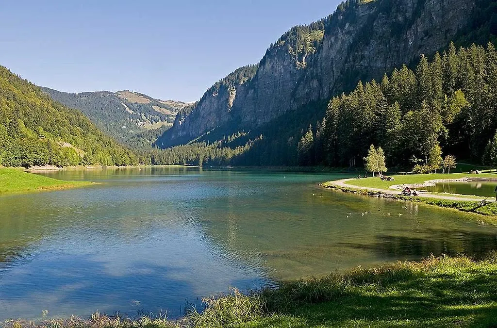 Auberge Du Mont Rond Hostel Montriond